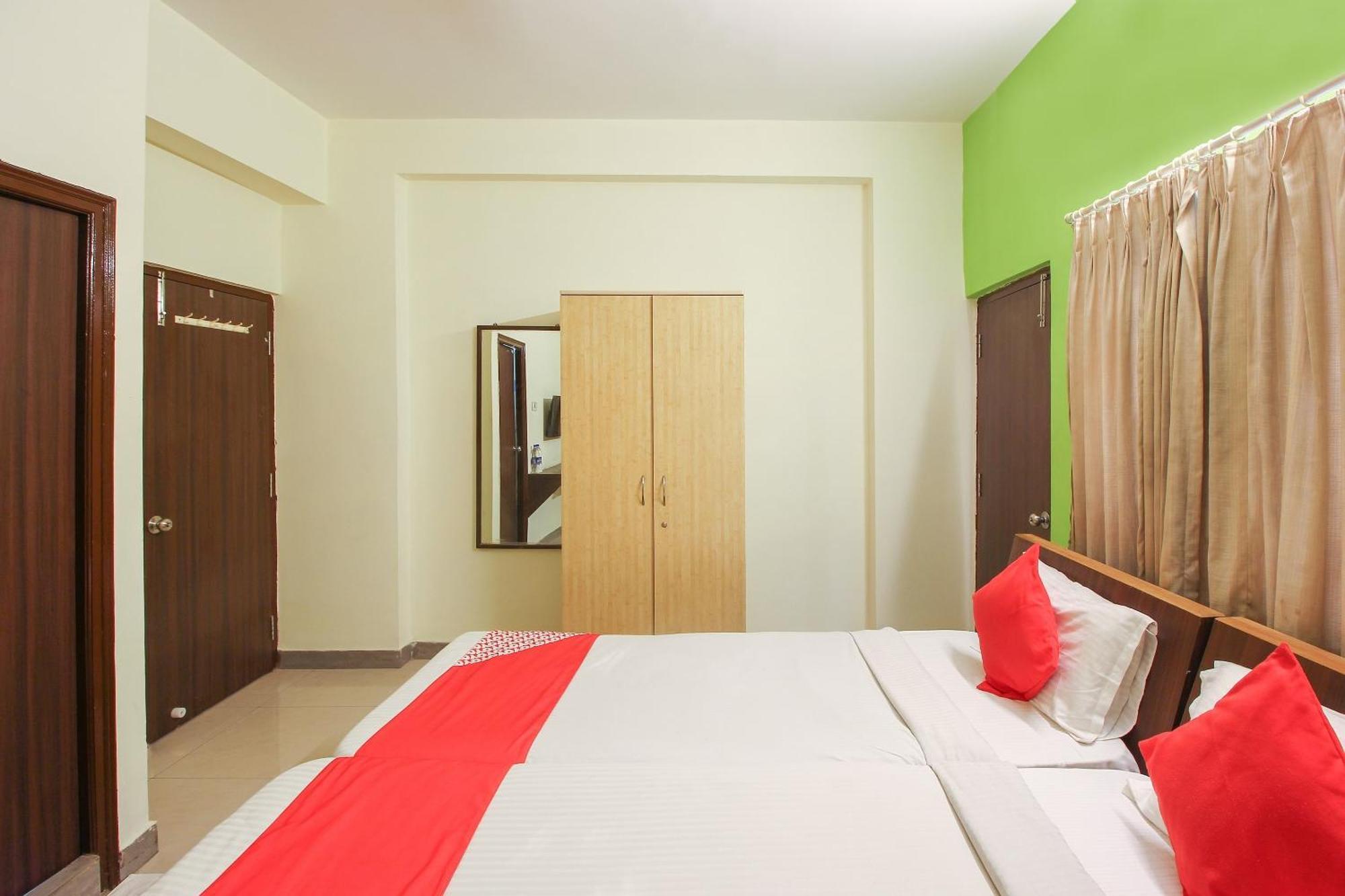 Super Collection O Begumpet Formerly Alpine Glow Sunrise Hyderabad Bagian luar foto