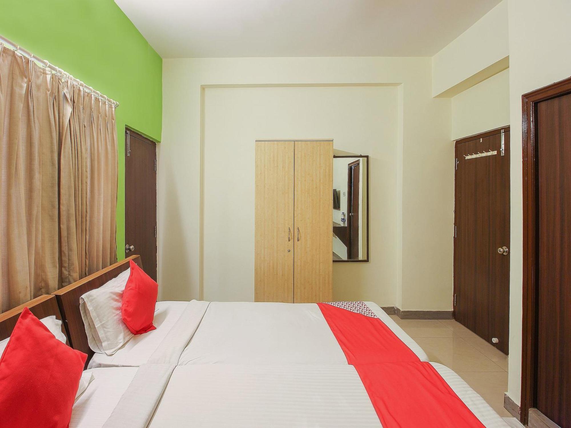 Super Collection O Begumpet Formerly Alpine Glow Sunrise Hyderabad Bagian luar foto