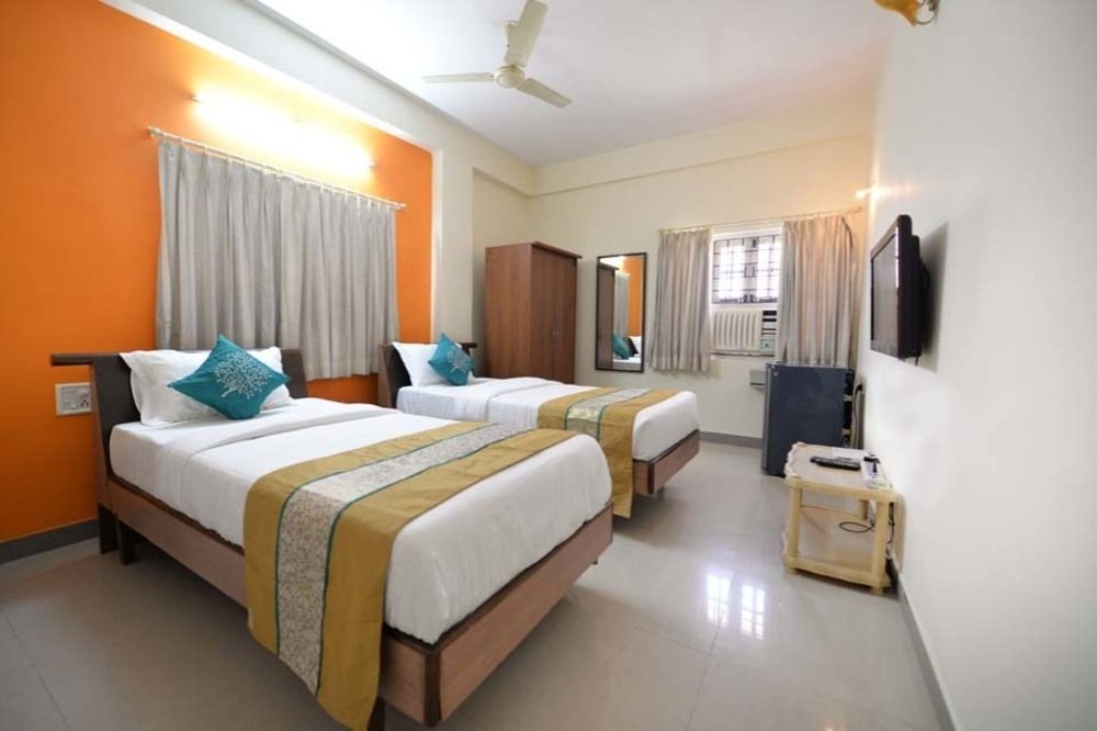Super Collection O Begumpet Formerly Alpine Glow Sunrise Hyderabad Bagian luar foto